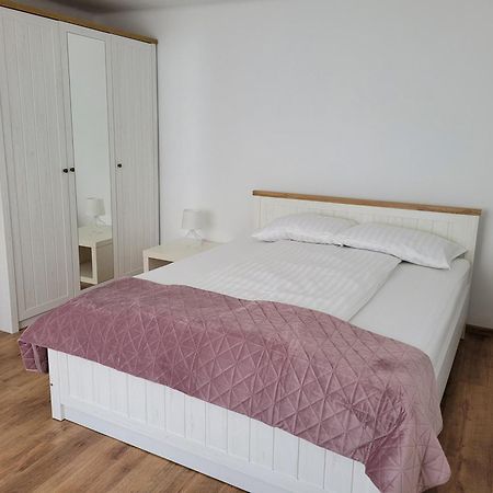Two-Bedrooms Apt Sibiu Esterno foto
