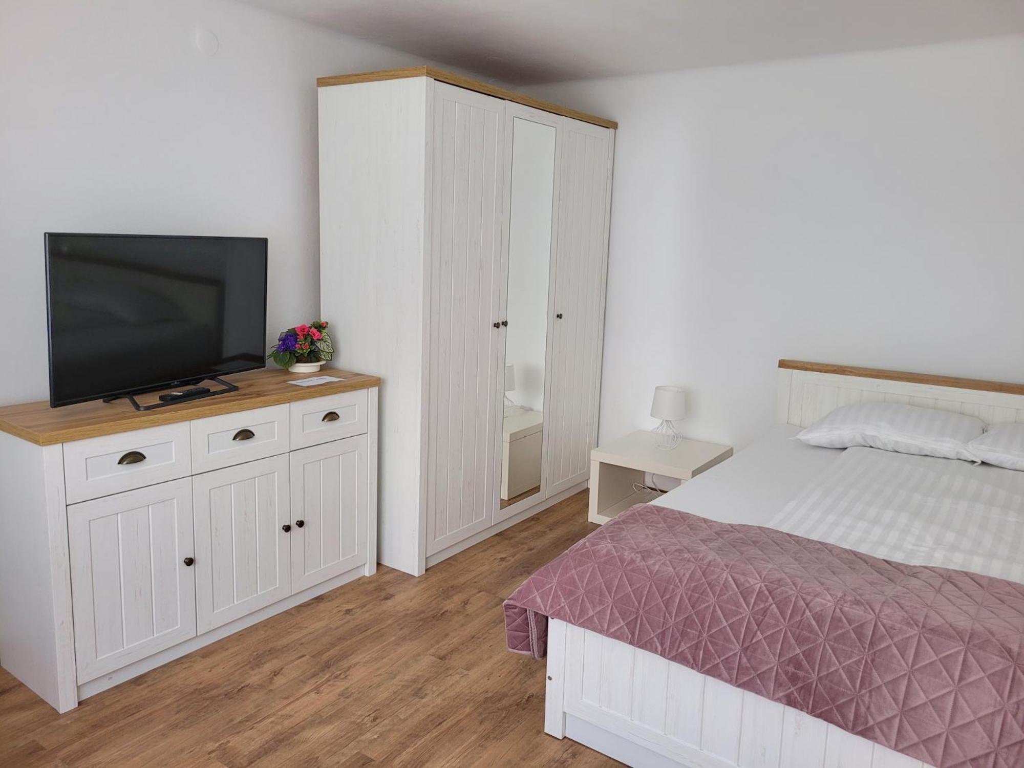 Two-Bedrooms Apt Sibiu Esterno foto