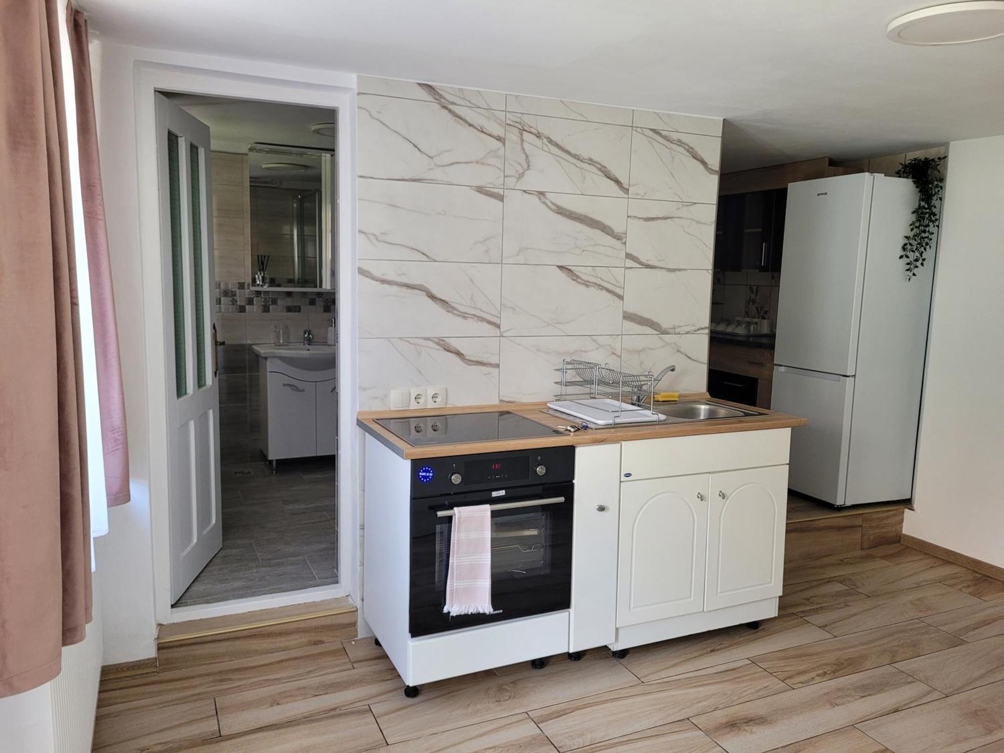 Two-Bedrooms Apt Sibiu Esterno foto