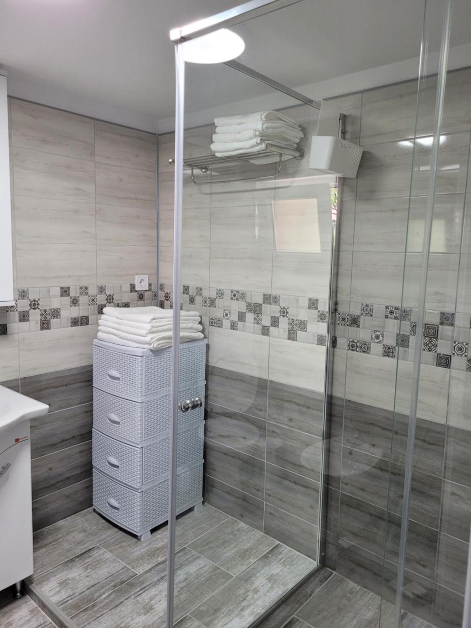 Two-Bedrooms Apt Sibiu Esterno foto